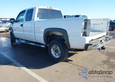 2002 Chevrolet Silverado 2500Hd Ls from USA, damaged, VIN 1GCHC29GX2E107276